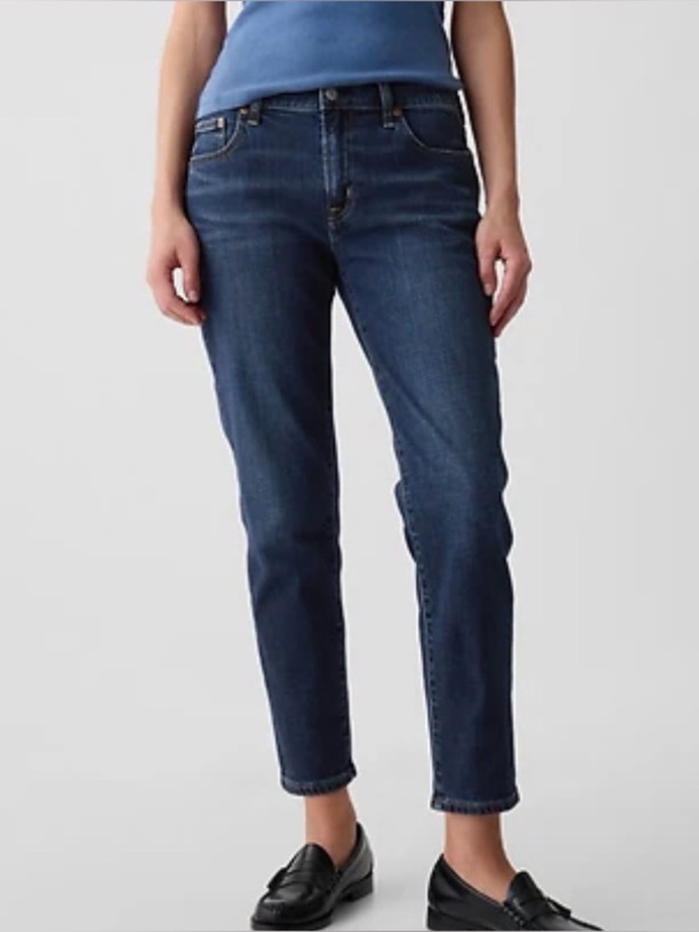 NWT GAP Mid Rise Girlfriend Jeans size 18/34